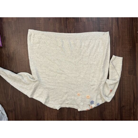 Ava & Viv Gray Embroidered Floral Sweater Size 4XL - Picture 9 of 9